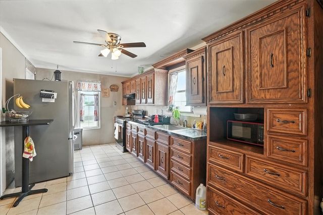 6313 County Road 1612, Portland, TX 78374