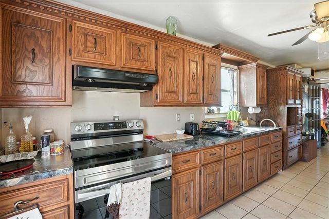 6313 County Road 1612, Portland, TX 78374