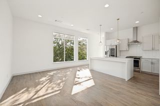 2103 Bennett Avenue 60, Dallas, TX 75206