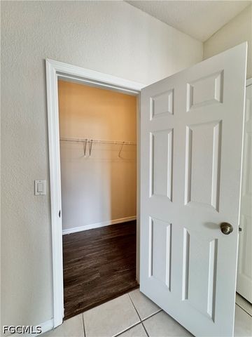 530 Kilgour AVE, Lehigh Acres, FL 33974