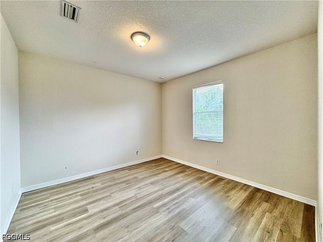 530 Kilgour AVE, Lehigh Acres, FL 33974