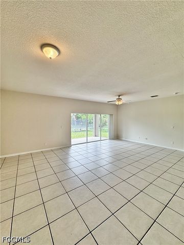 530 Kilgour AVE, Lehigh Acres, FL 33974