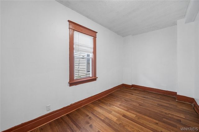 15 Cambridge Avenue, Buffalo, NY 14215