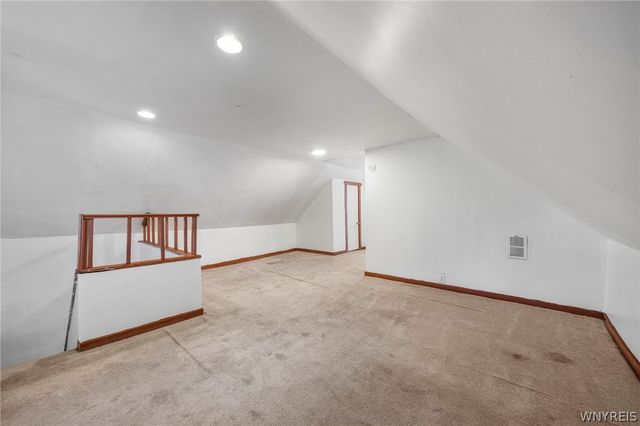 15 Cambridge Avenue, Buffalo, NY 14215