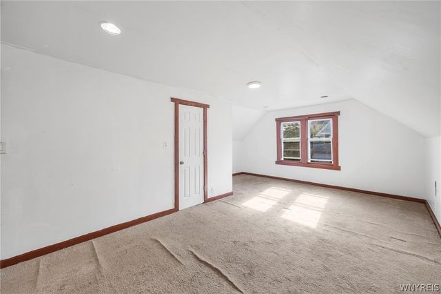 15 Cambridge Avenue, Buffalo, NY 14215