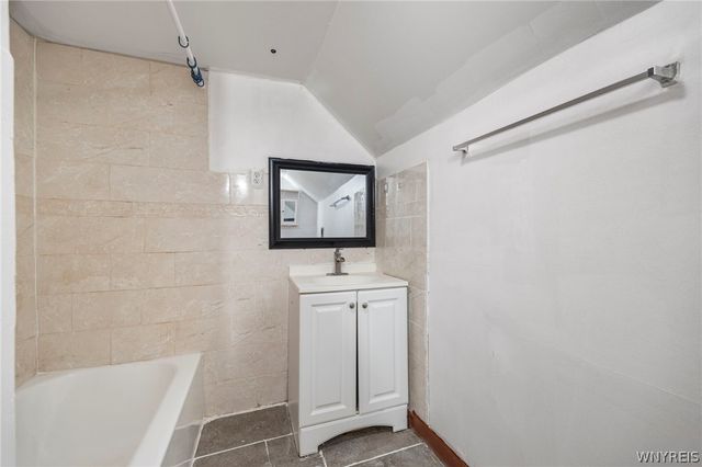 15 Cambridge Avenue, Buffalo, NY 14215