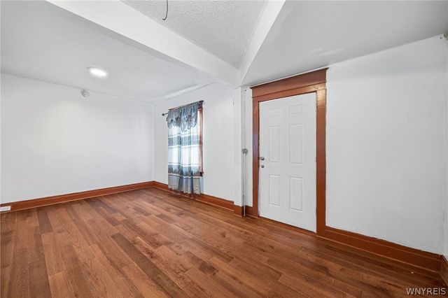 15 Cambridge Avenue, Buffalo, NY 14215