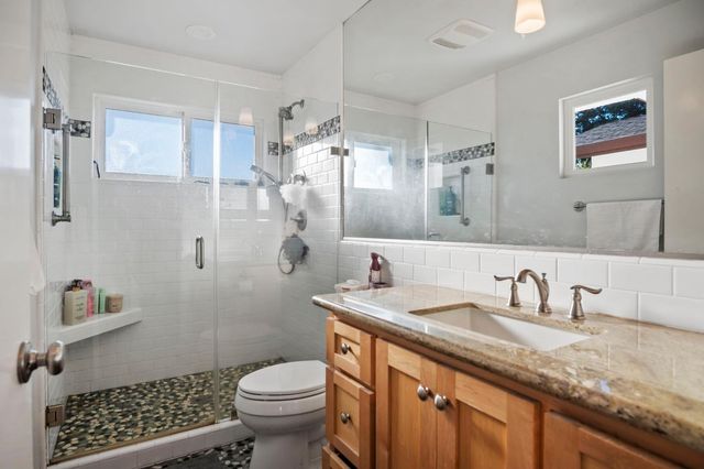 20201 N Dustin Rd, Acampo, CA 95220
