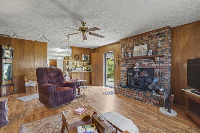 917 SW 499 Drive, Pryor, OK 74361