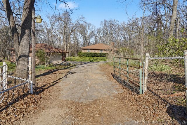 917 SW 499 Drive, Pryor, OK 74361