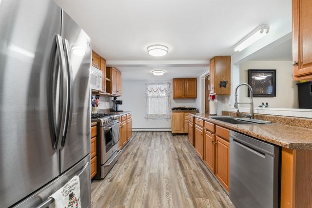 169 Main Street, Colebrook, NH 03576