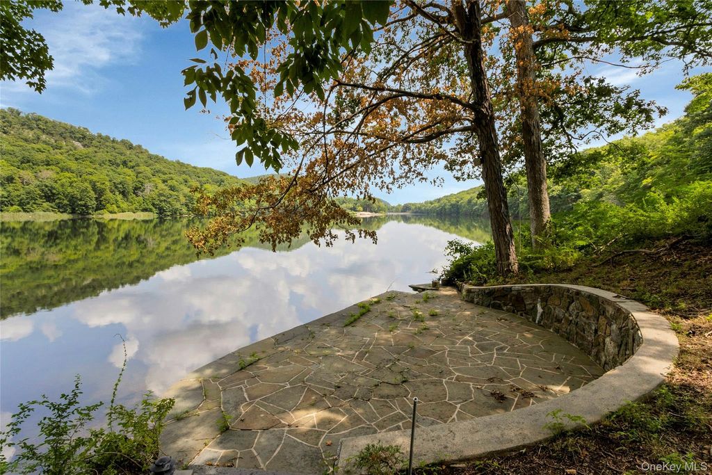 12 Lorillard Road, Tuxedo Park, NY 10987 — photo 4