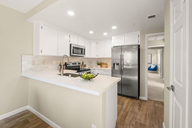 5565 Terra Granada Dr 1B, Walnut Creek, CA 94595