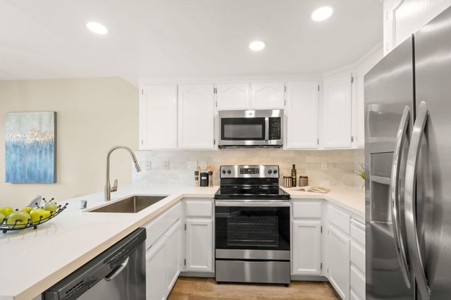 5565 Terra Granada Dr 1B, Walnut Creek, CA 94595