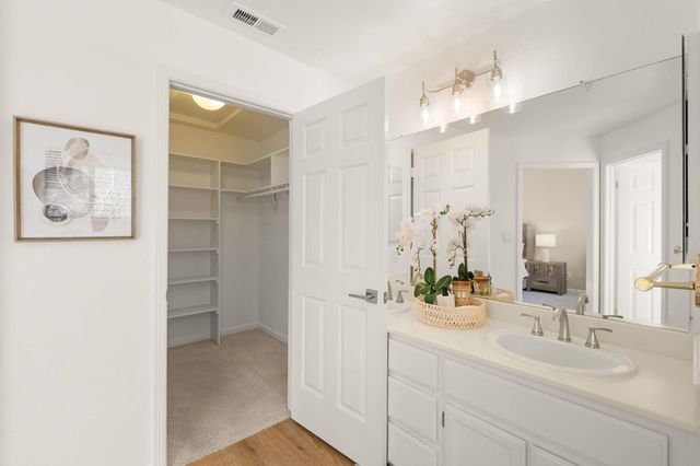 5565 Terra Granada Dr 1B, Walnut Creek, CA 94595