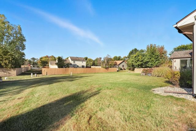 1536 Timberlake Trail, Fort Wayne, IN 46804