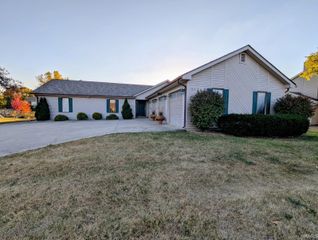 1536 Timberlake Trail, Fort Wayne, IN 46804