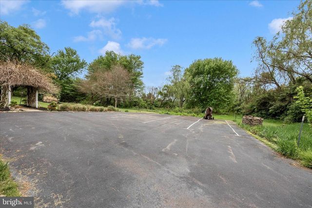 3823 ROUNDTREE RD, Jefferson, MD 21755