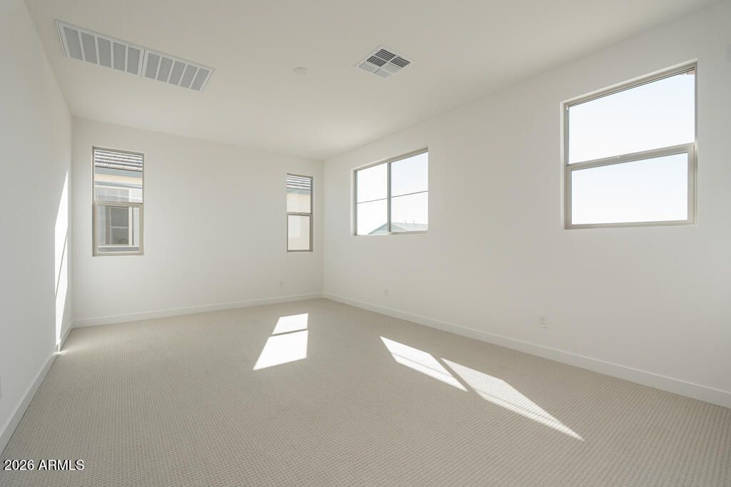 Image 11 of property listing at 5857 S GRANITE Street, Gilbert, AZ 85298