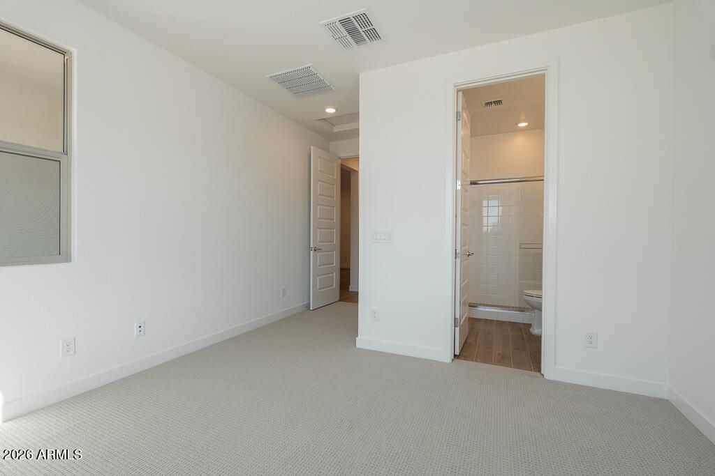 Image 16 of property listing at 5857 S GRANITE Street, Gilbert, AZ 85298