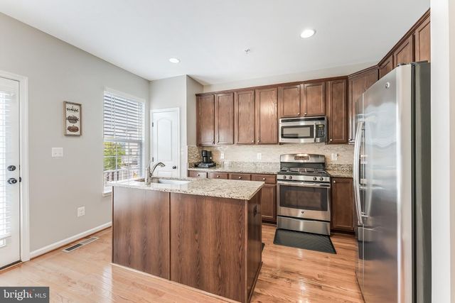 15381 ROSEMONT MANOR DR, Haymarket, VA 20169