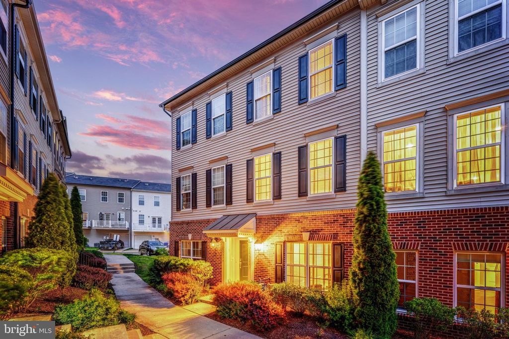 15381 ROSEMONT MANOR DR, Haymarket, VA 20169