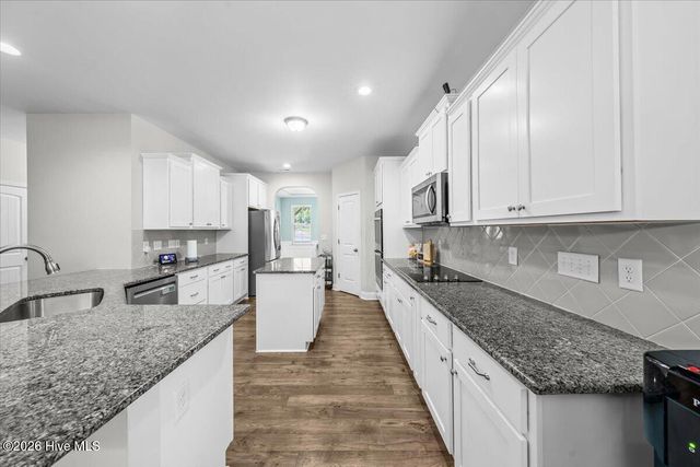 178 Mayfield Court, Whispering Pines, NC 28327