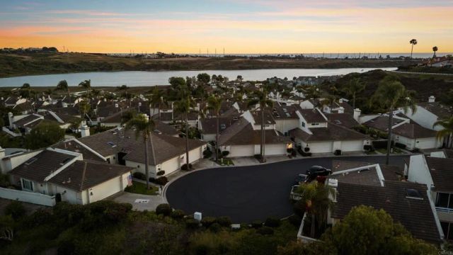 4819 Courageous Lane, Carlsbad, CA 92008