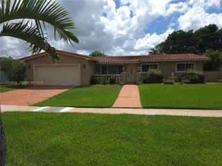 2091 NW 85th Way, Pembroke Pines, FL 33024