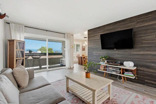 2306 Altisma Way 215, Carlsbad, CA 92009