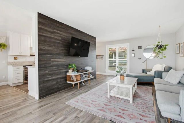 2306 Altisma Way 215, Carlsbad, CA 92009