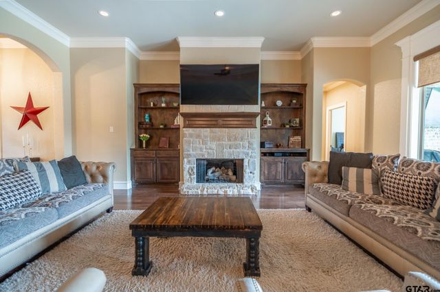 6356 Manchester Ct, Tyler, TX 75703