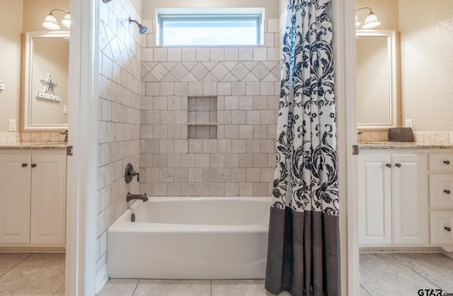 6356 Manchester Ct, Tyler, TX 75703
