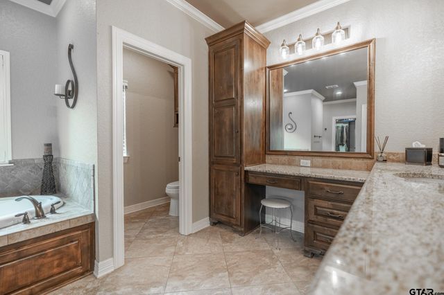 6356 Manchester Ct, Tyler, TX 75703