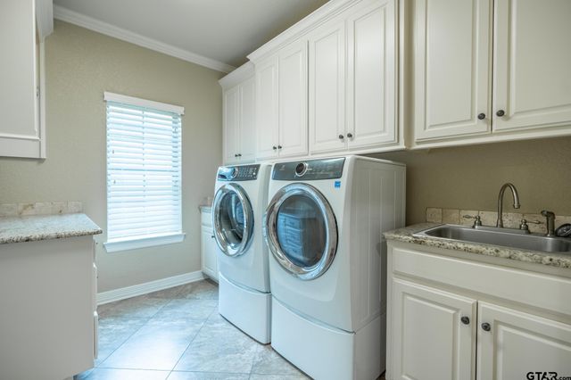 6356 Manchester Ct, Tyler, TX 75703