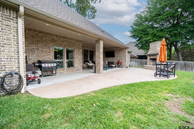 6356 Manchester Ct, Tyler, TX 75703