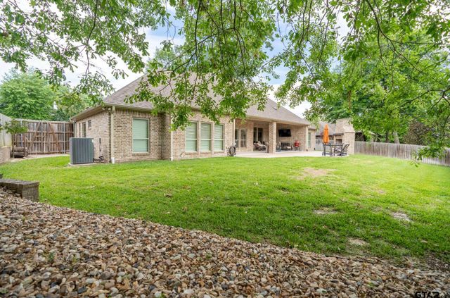 6356 Manchester Ct, Tyler, TX 75703