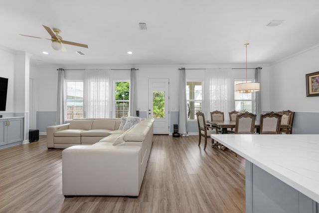 1233 Elderflower Drive, Niceville, FL 32578