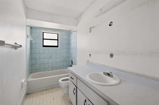 329 MARION OAKS COURSE, Ocala, FL 34473