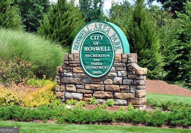 187 Thomas Circle, Roswell, GA 30075