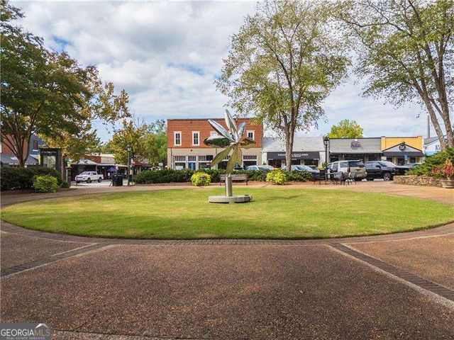 187 Thomas Circle, Roswell, GA 30075