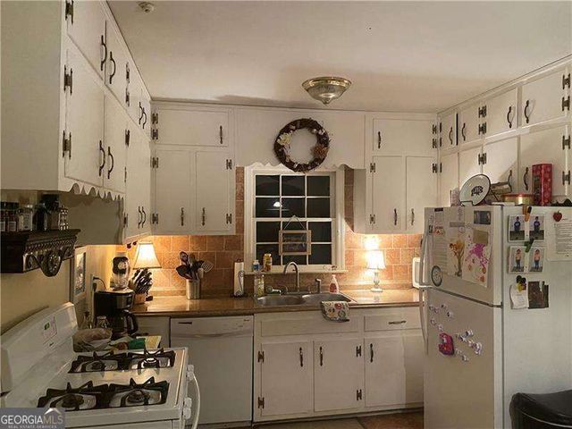 187 Thomas Circle, Roswell, GA 30075