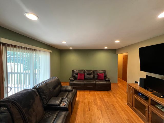 4120 Sumter Drive, Matteson, IL 60443