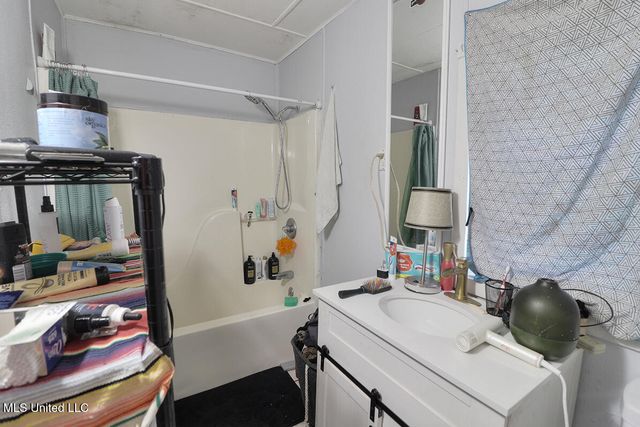 8708 Old Ccc Camp Road, Ocean Springs, MS 39564