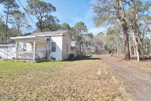 8708 Old Ccc Camp Road, Ocean Springs, MS 39564