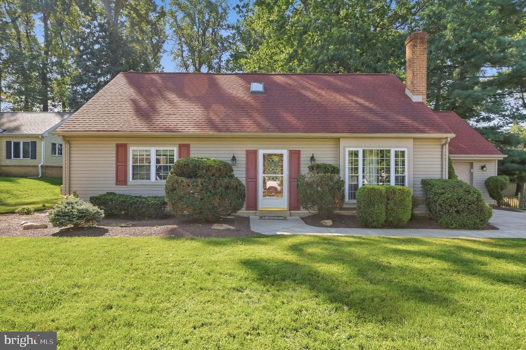 4813 CHARMAINE CT, BENSALEM, PA 19020 — photo 2