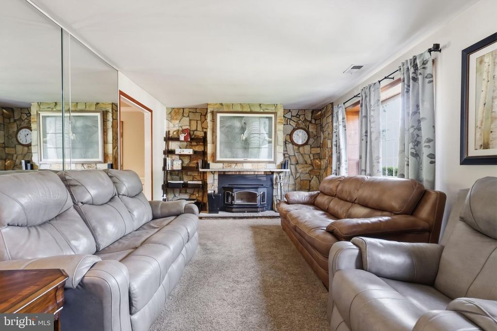 4813 CHARMAINE CT, BENSALEM, PA 19020 — photo 5