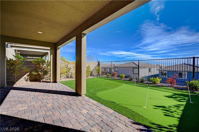 372 Purple Sandpiper Street, Las Vegas, NV 89138