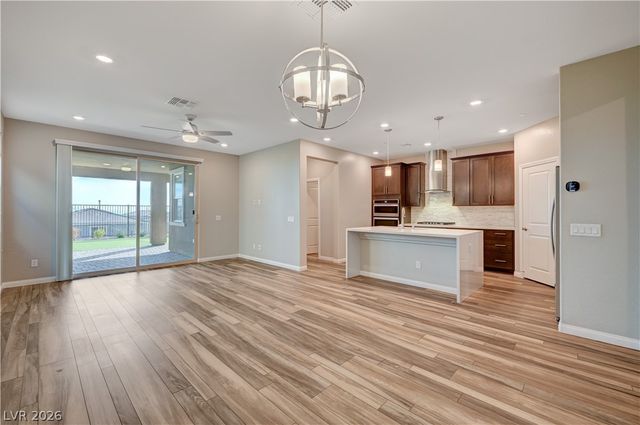 372 Purple Sandpiper Street, Las Vegas, NV 89138