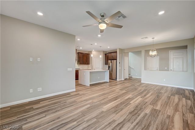 372 Purple Sandpiper Street, Las Vegas, NV 89138